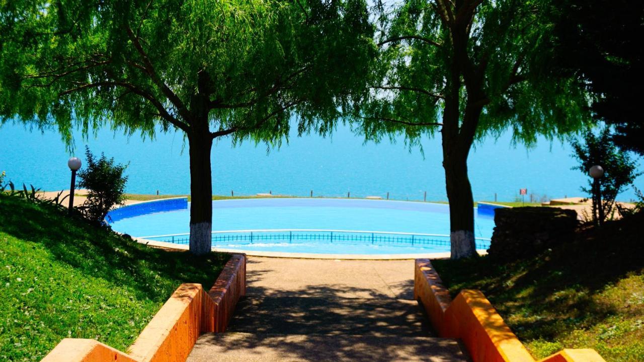 Морски Апартаменти Джулай Морнинг - July Morning Sea View Apartments Kavarna ภายนอก รูปภาพ