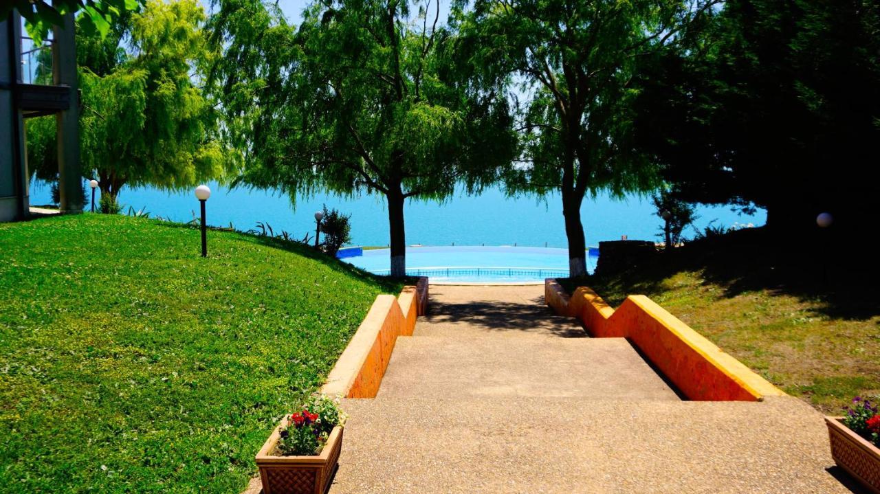 Морски Апартаменти Джулай Морнинг - July Morning Sea View Apartments Kavarna ภายนอก รูปภาพ