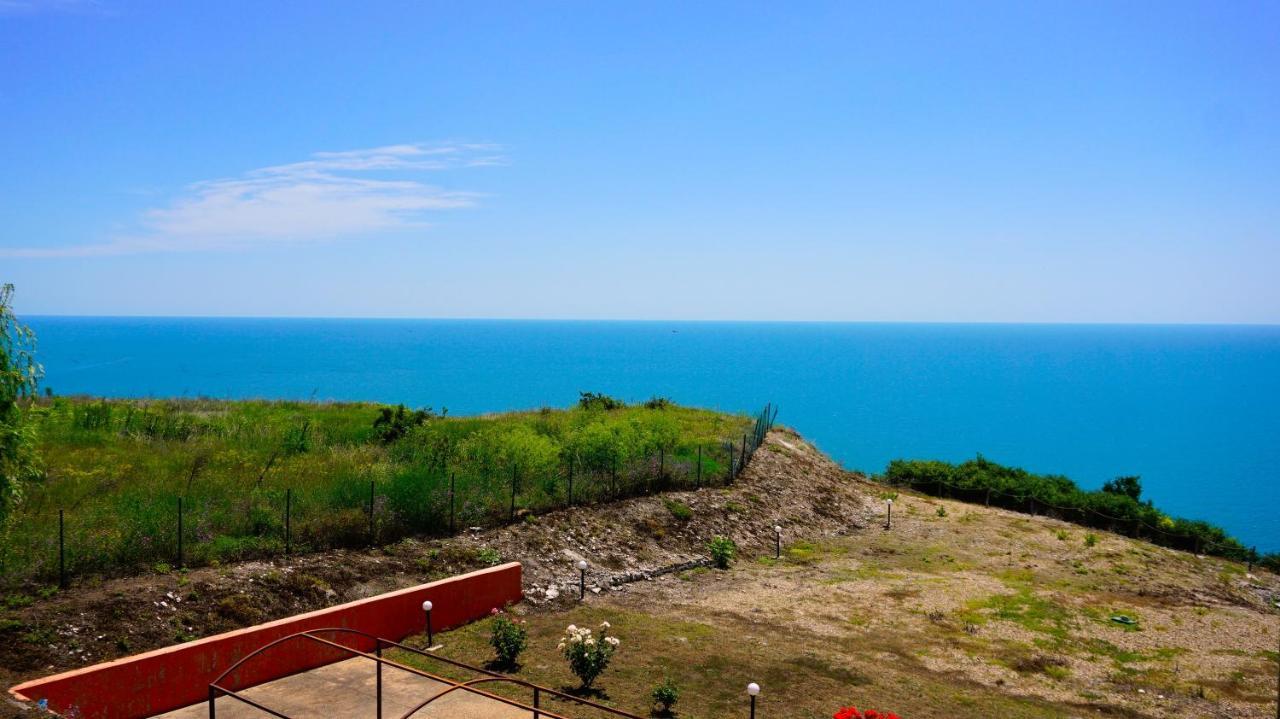 Морски Апартаменти Джулай Морнинг - July Morning Sea View Apartments Kavarna ภายนอก รูปภาพ
