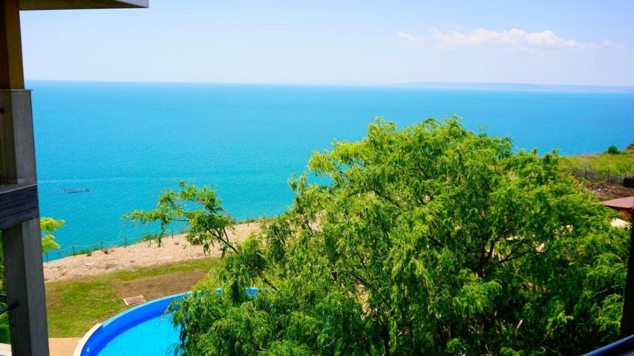 Морски Апартаменти Джулай Морнинг - July Morning Sea View Apartments Kavarna ภายนอก รูปภาพ