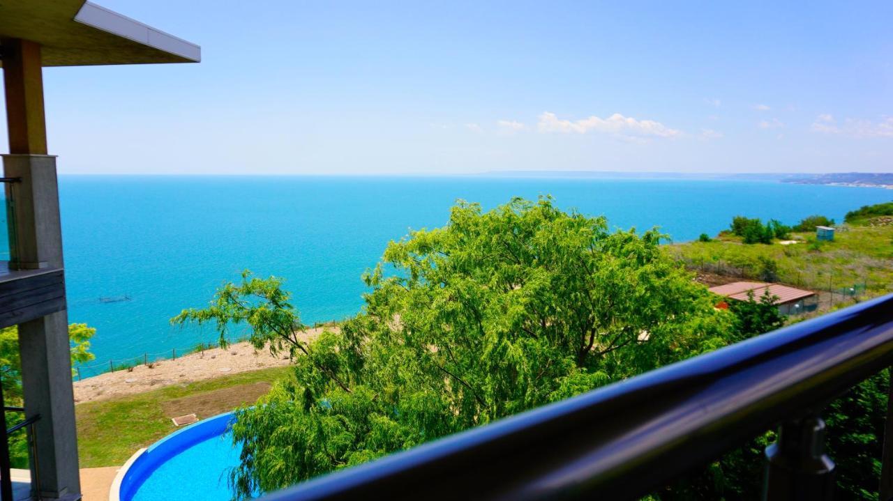 Морски Апартаменти Джулай Морнинг - July Morning Sea View Apartments Kavarna ภายนอก รูปภาพ