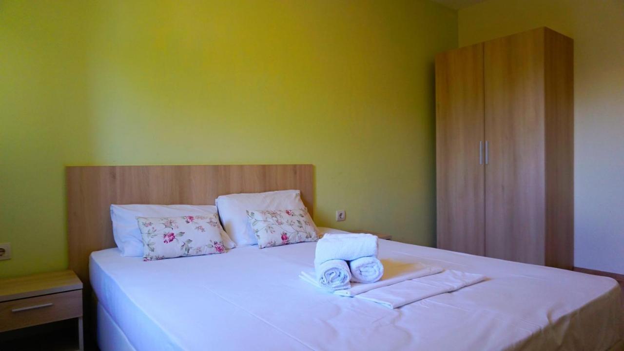 Морски Апартаменти Джулай Морнинг - July Morning Sea View Apartments Kavarna ภายนอก รูปภาพ